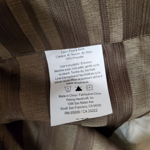 Shower curtain with shell rings - Picture 3 of 4